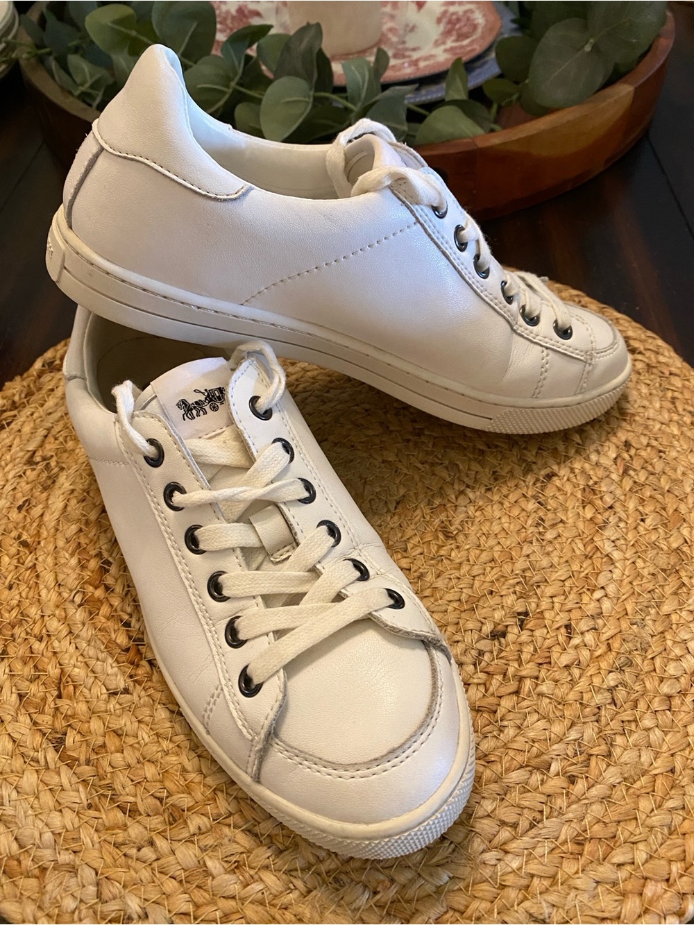 Women’s Coach Porter white leather low top sneakers with a lace-up design - Picture 3 of 11